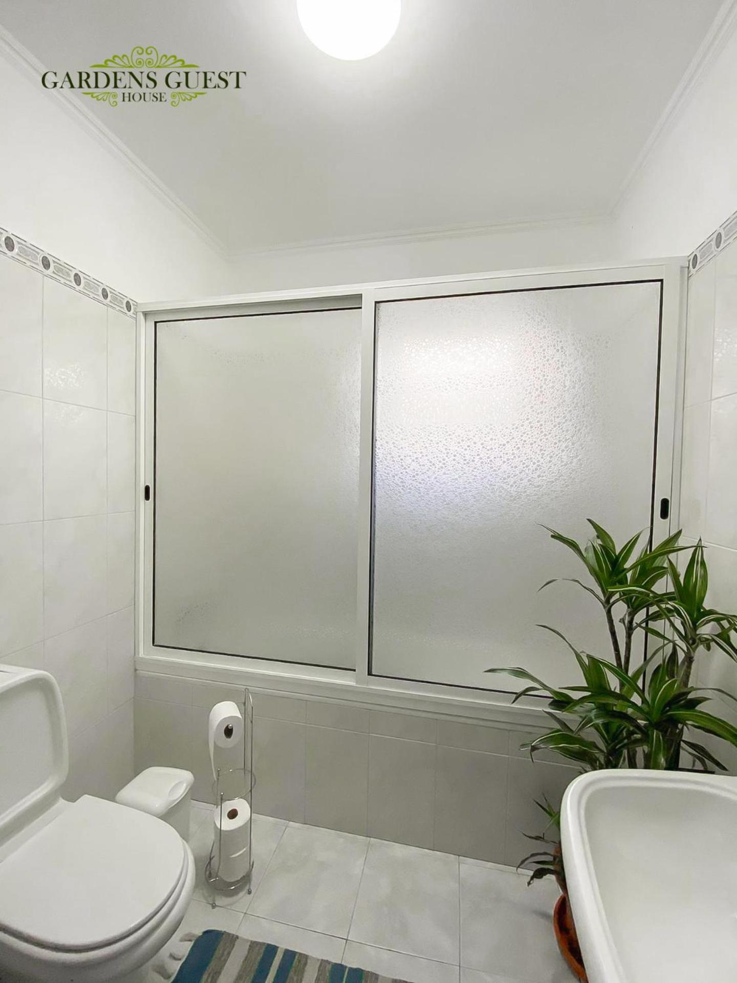 Gardens Guest House Sao Vicente  Room photo