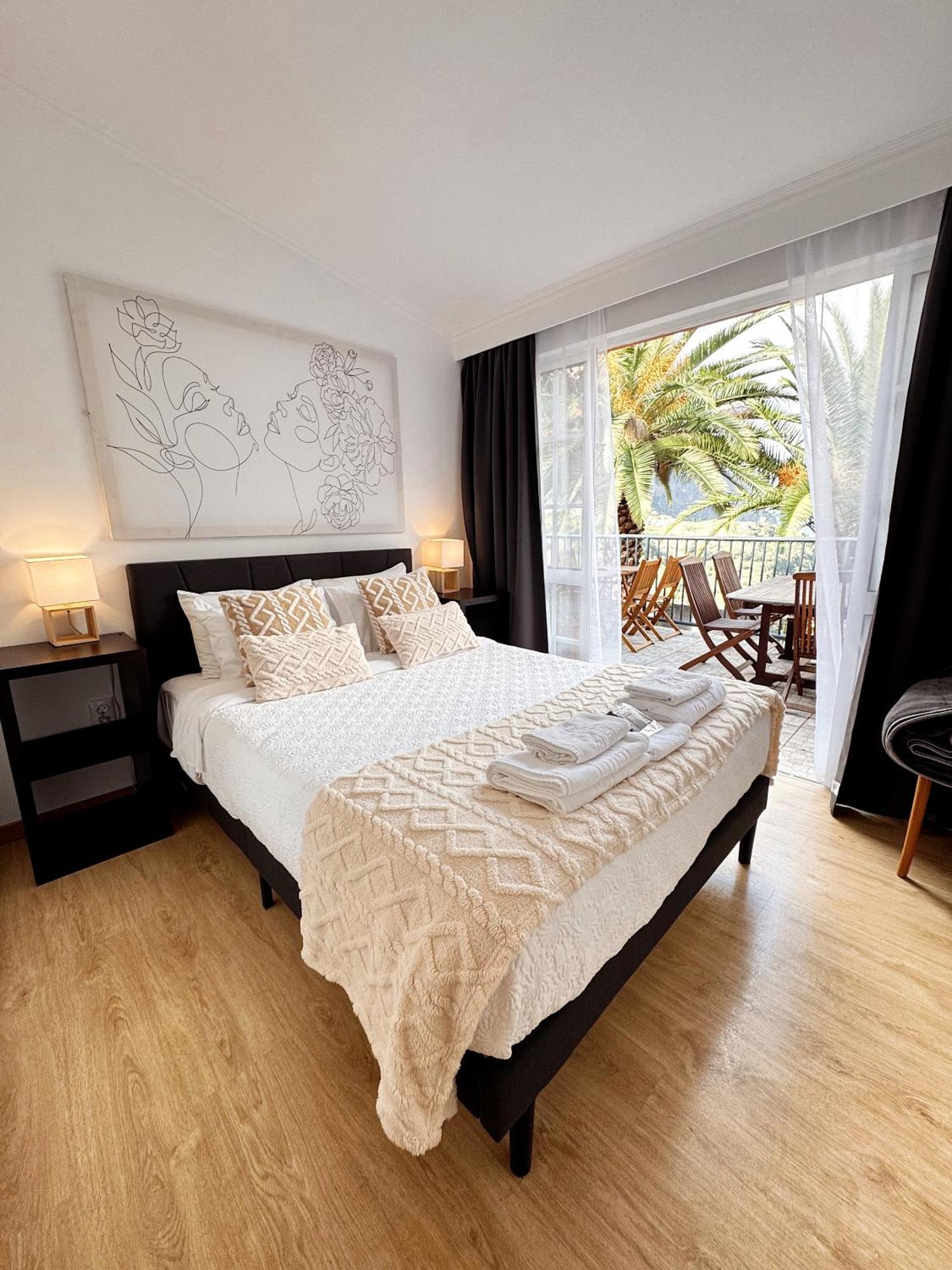 Gardens Guest House Sao Vicente  Exterior photo
